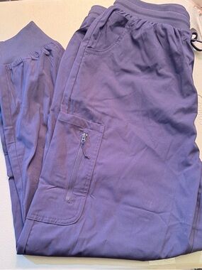 Women NWOT Reebok Scrubs Pants Navy SZ Large Polyester~Rayon~Spandex Zip Pocket